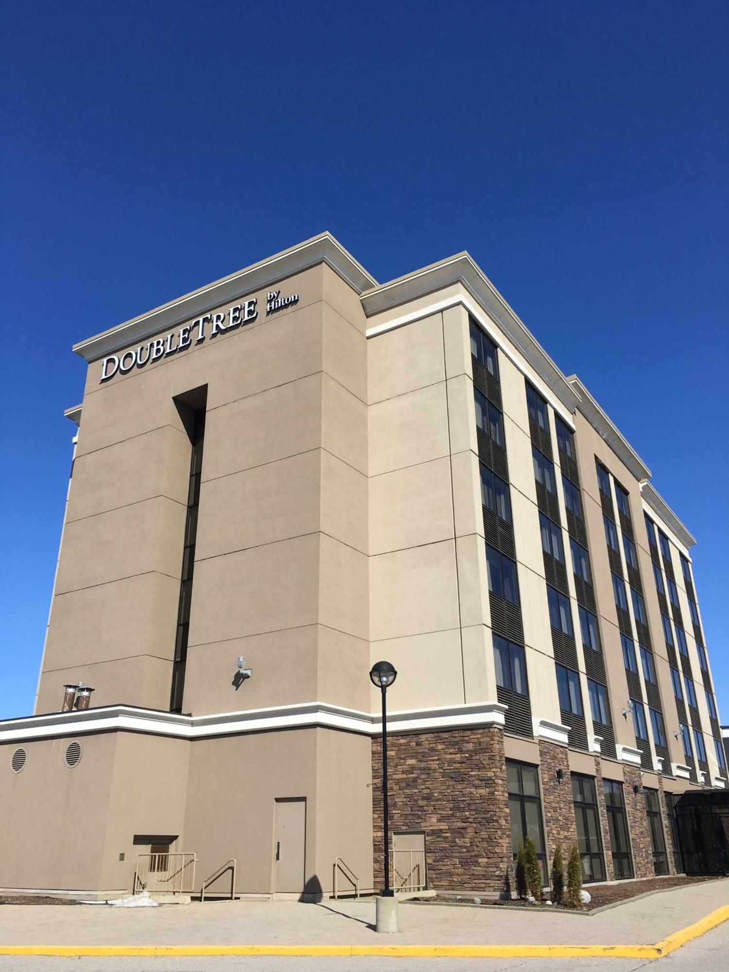 Doubletree By Hilton Kitchener Hotel Kültér fotó