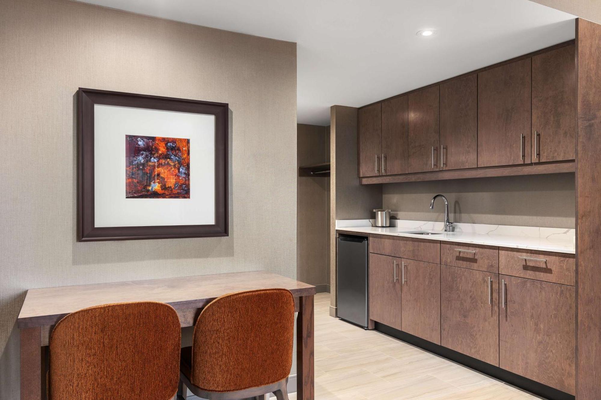Doubletree By Hilton Kitchener Hotel Kültér fotó