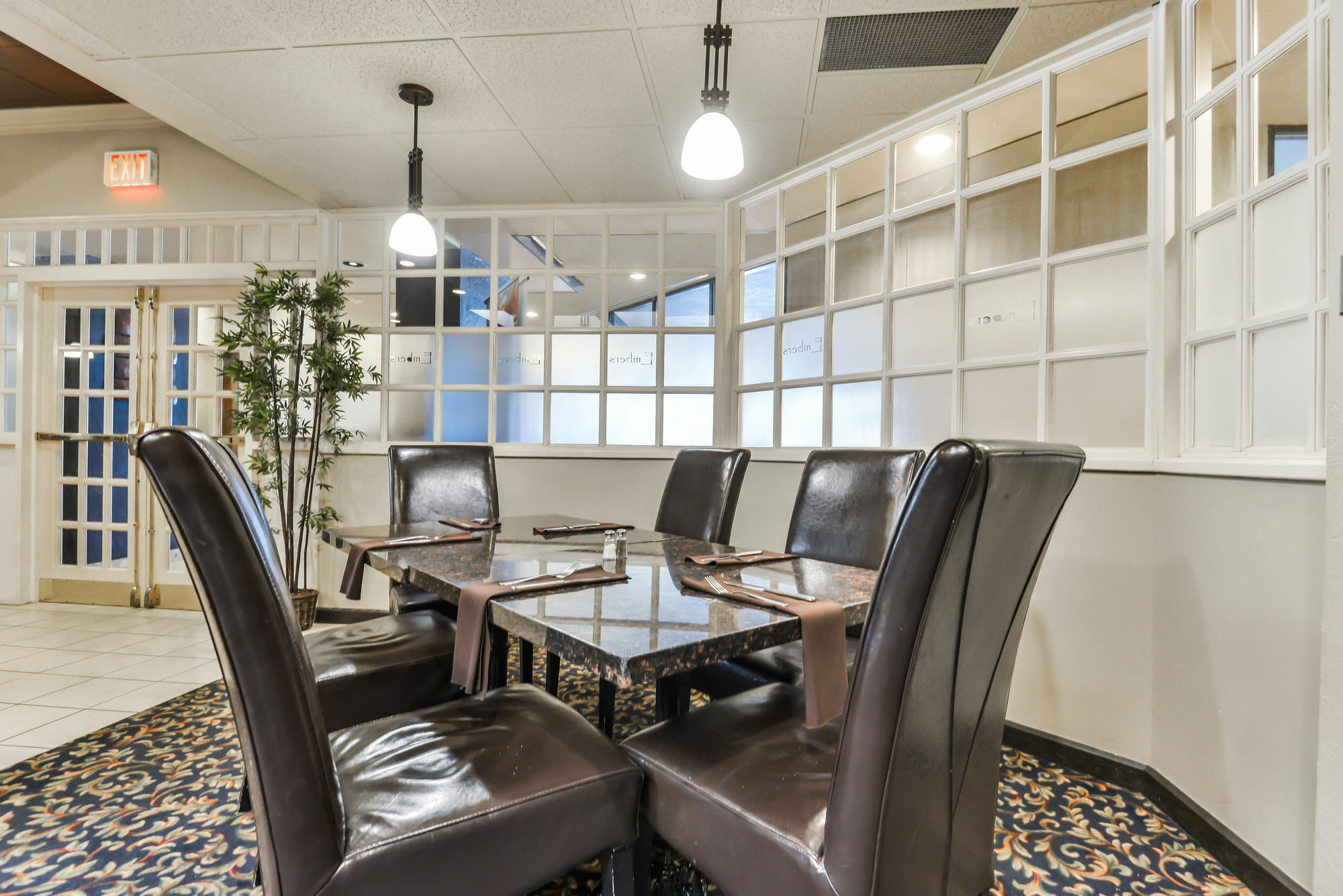 Doubletree By Hilton Kitchener Hotel Kültér fotó