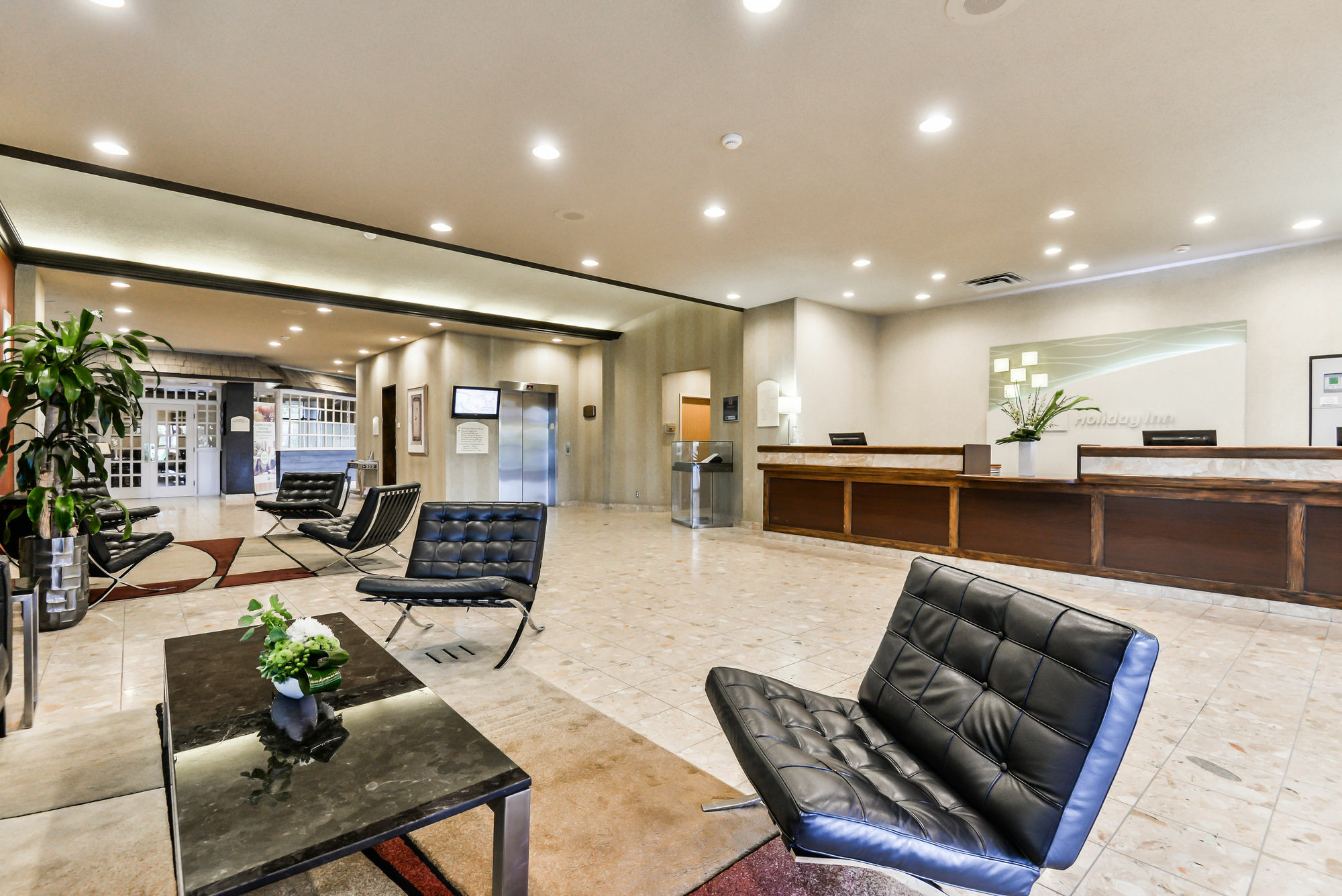 Doubletree By Hilton Kitchener Hotel Kültér fotó