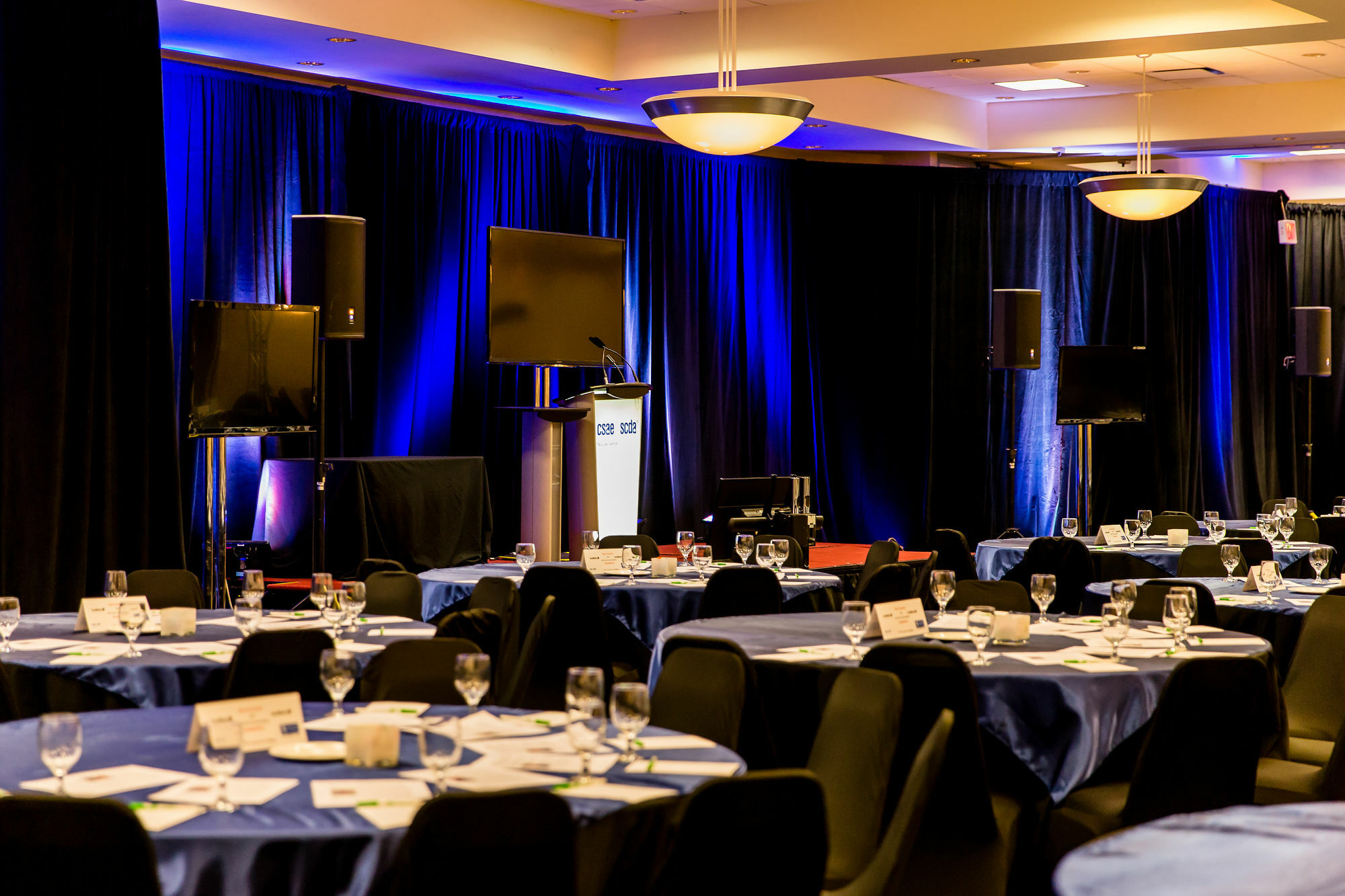 Doubletree By Hilton Kitchener Hotel Kültér fotó
