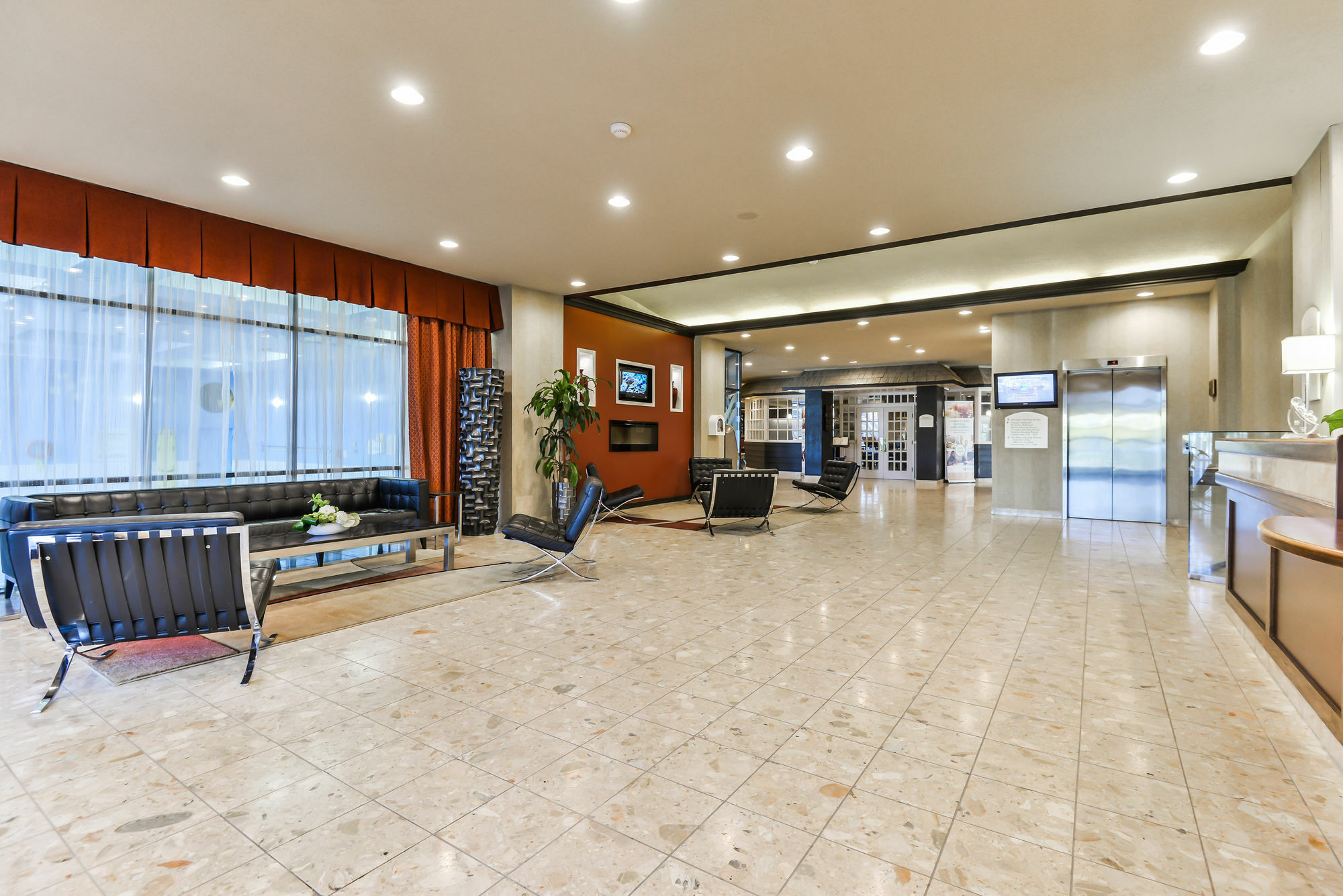 Doubletree By Hilton Kitchener Hotel Kültér fotó